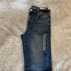 NWT 12L American Eagle hi rise skinny next level